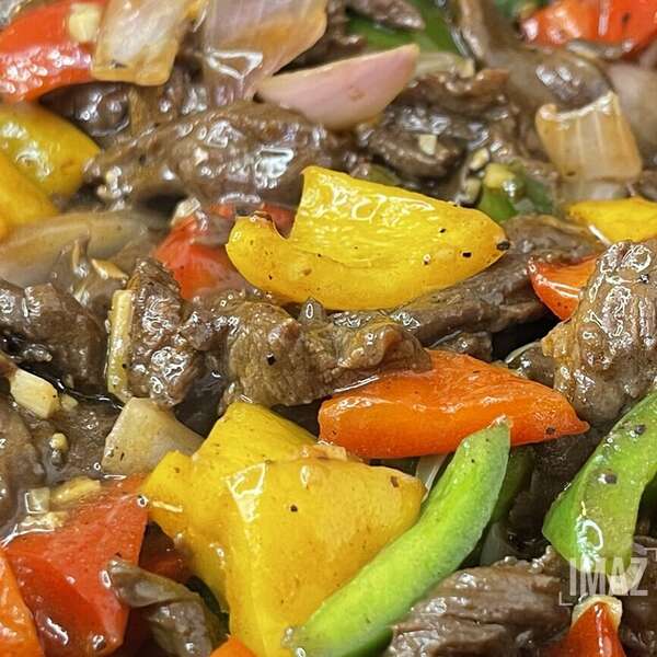 Boeuf, sauce aux poivres